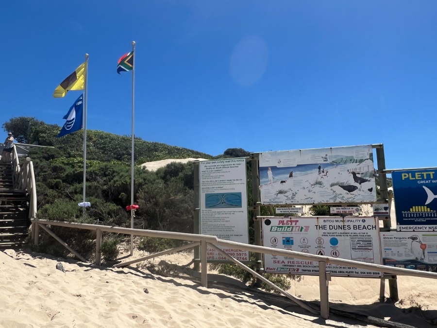 4 Bedroom Property for Sale in Keurboomstrand Western Cape